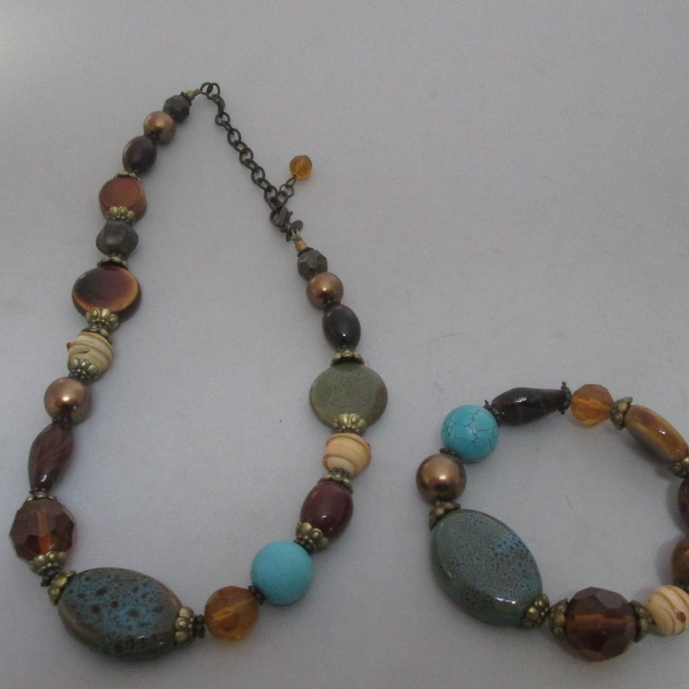 Three pc Premier Designs set including necklace bracelet and earrings
